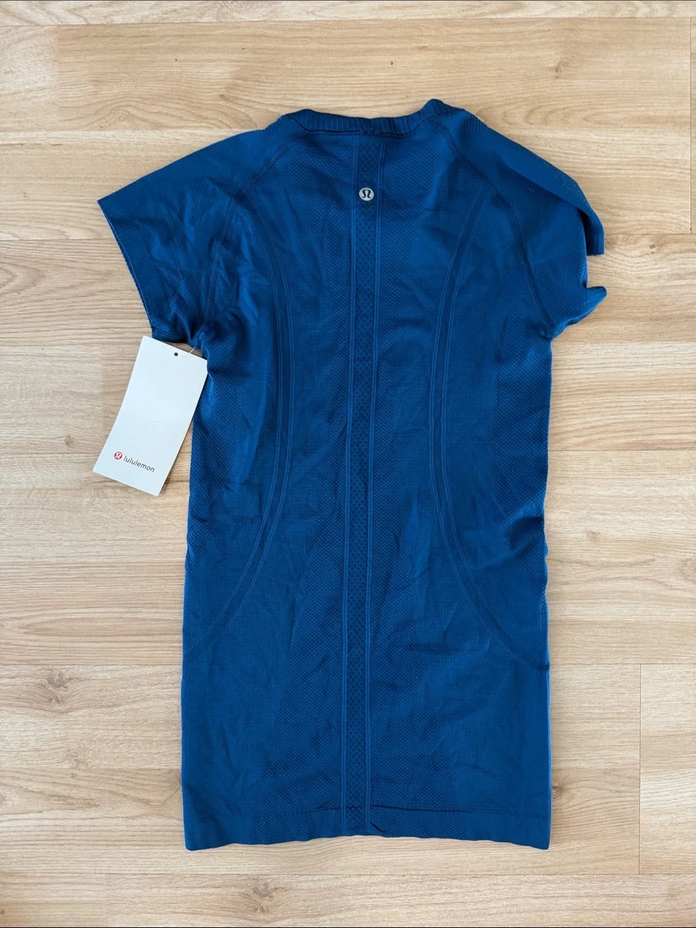 lululemon athletica Swiftly Tech SS Crew - Picture 4 of 4